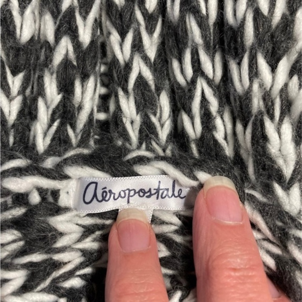 Aeropostale cozy chunky scarf - Picture 2 of 2